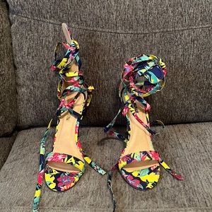 Multicolored single strap tie heels!